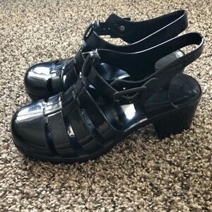 Jelly shoes with small heel